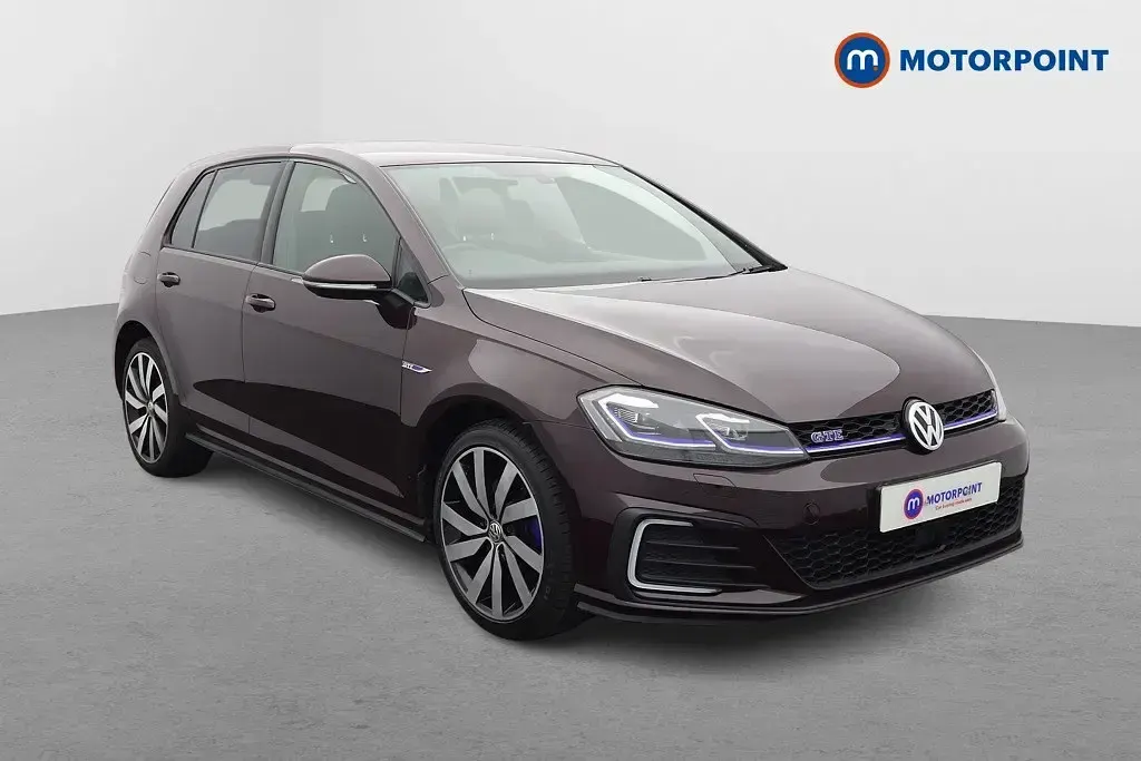 Begagnad VW Golf VII Advance 2018 Svart Halvkombi