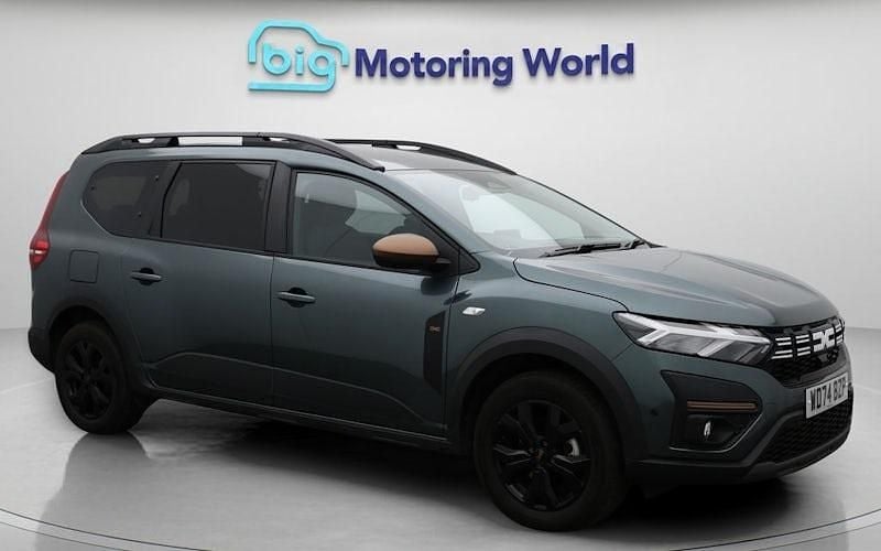 Used 2024 Dacia Jogger Extreme Estate | £20,300 (Fair price) - Image 1/4