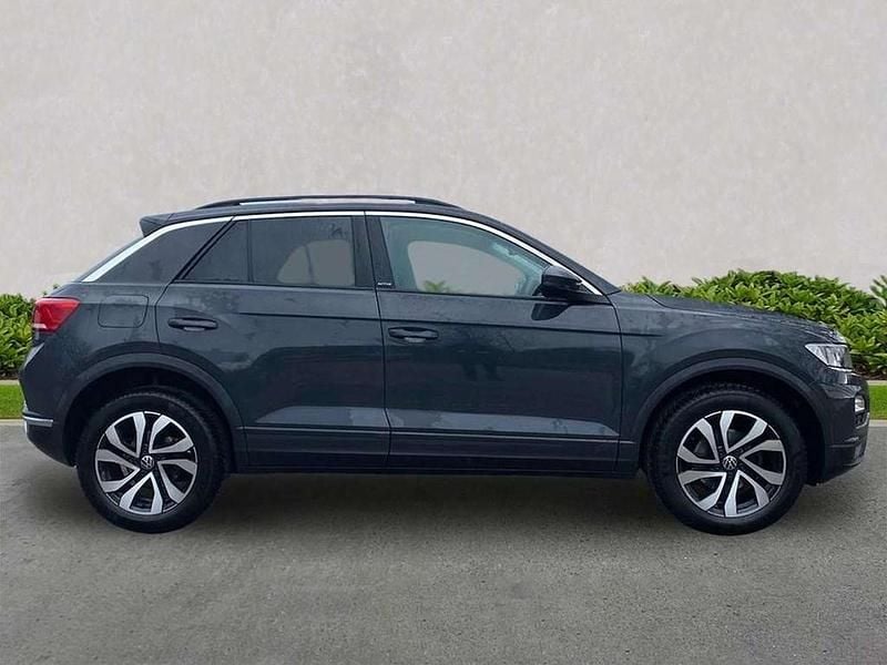 Used VW T-Roc Active 110 HP (80 kW) 2022 Grey SUV