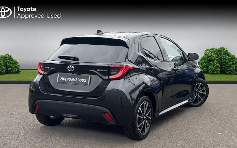 Used Toyota Yaris Hybrid Design 116 HP (85 kW) 2026 Hatchback