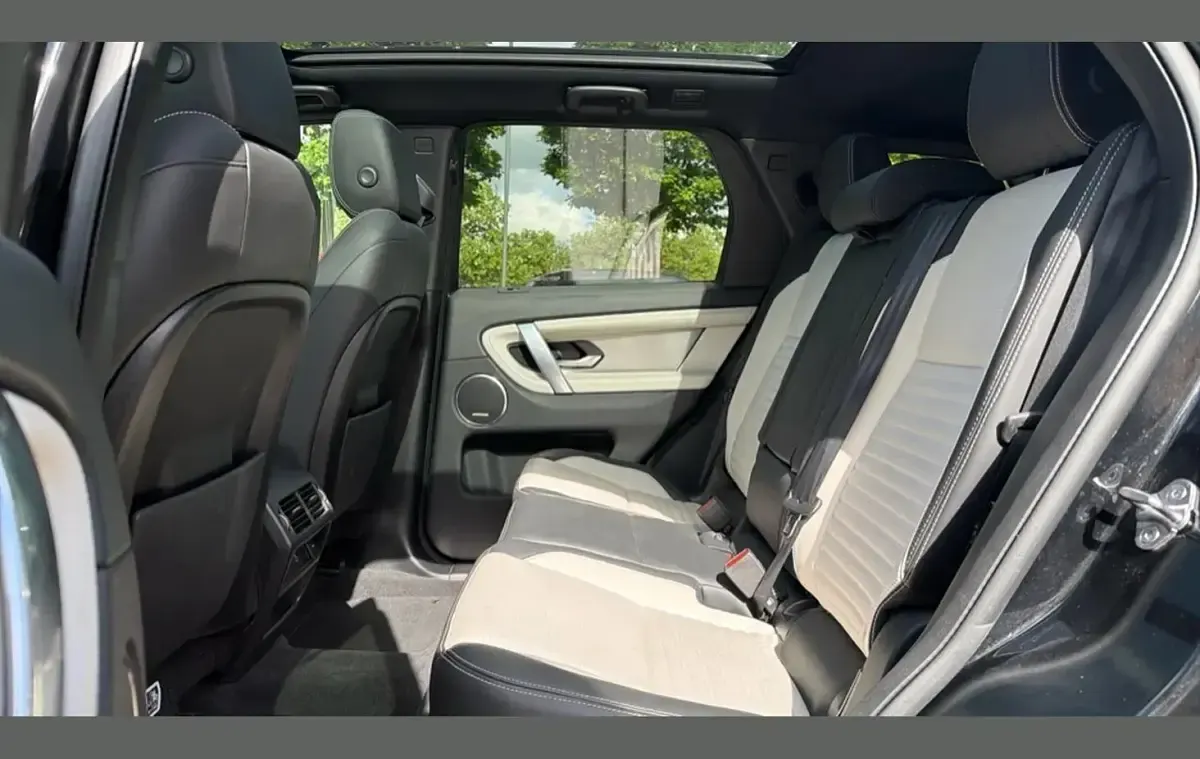 Used Land Rover Discovery Sport HSE Dynamic 204 HP (150 kW) 2025 Metallic  santorini black SUV