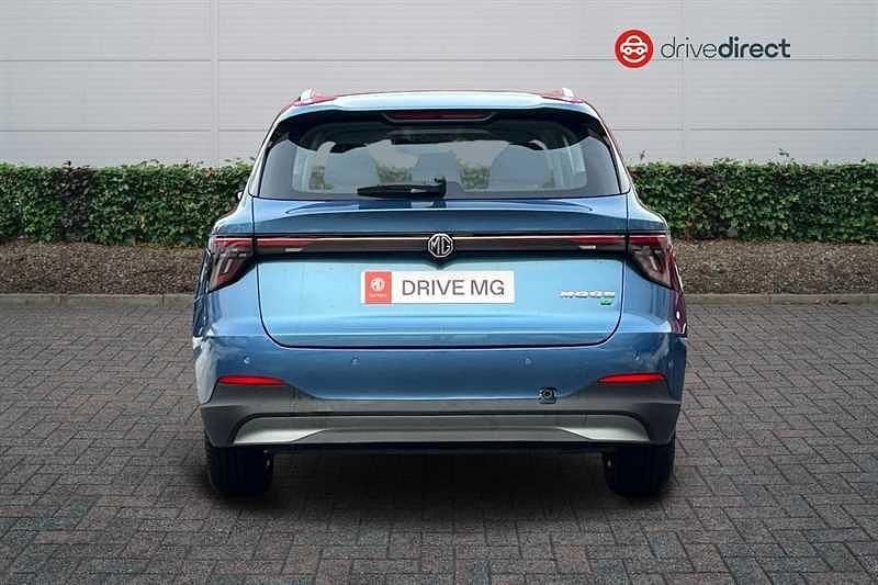 New MG MG5 EV SE 114 kW (156 HP) 2025 Blue Estate