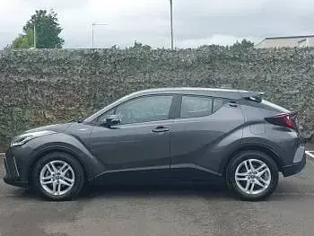 Used Toyota C-HR 122 HP (89 kW) 2022 Grey SUV