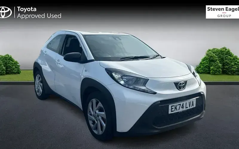 Used Toyota Aygo X PURE 72 HP (52 kW) 2024 SUV