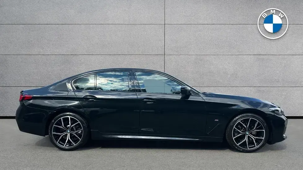 Used BMW 520 M Sport 187 HP (137 kW) 2022 Black Sedan