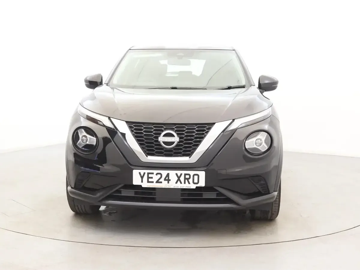 Używany Nissan Juke Acenta 117 KM (86 kW) 2024 Czarny SUV