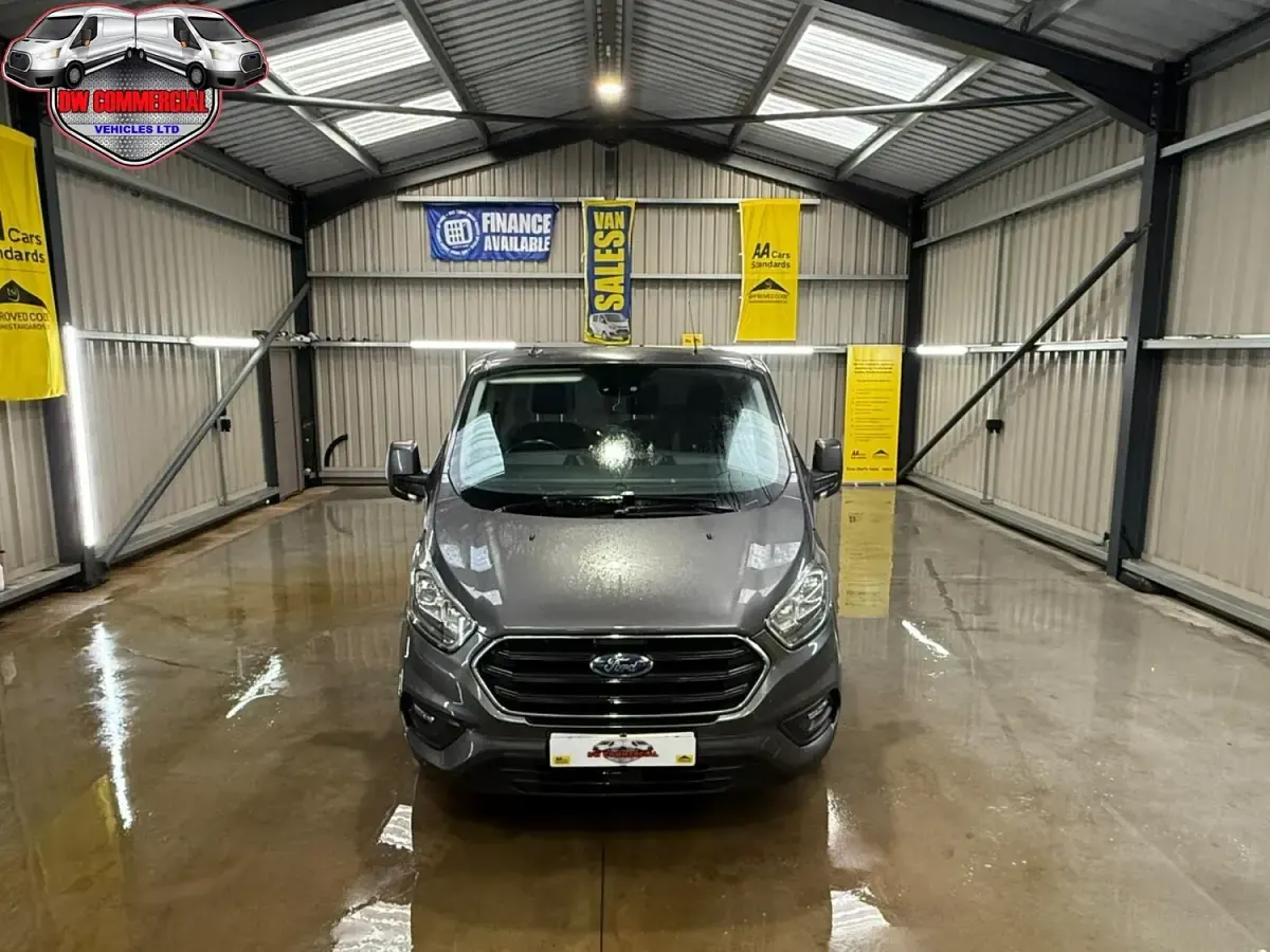 Used Ford Transit Custom Limited 130 HP (95 kW) 2021 Grey Van