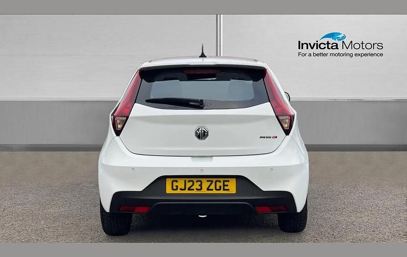 Used MG MG3 Exclusive 105 HP (77 kW) 2023 White Hatchback