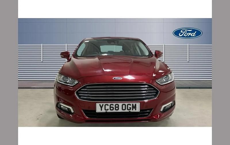 Used Ford Mondeo Titanium 150 HP (110 kW) 2018 Red Hatchback