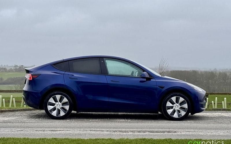 Usado Tesla Model Y Long Range AWD 286 kW (389 HP) 2025 SUV