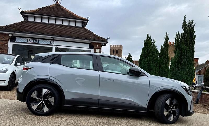 Used Renault Mégane IV Equilibre 60 kW (82 HP) 2024 Grey Hatchback