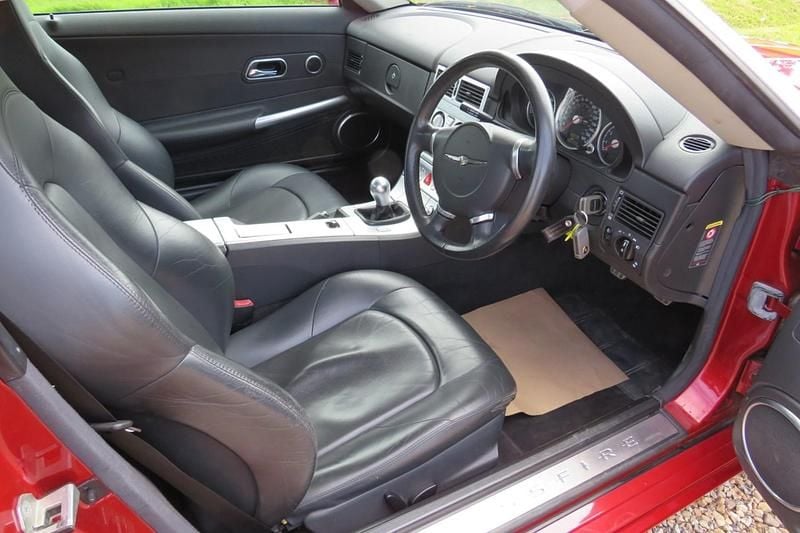 Used Chrysler Crossfire 216 HP (158 kW) 2004 Red Coupe