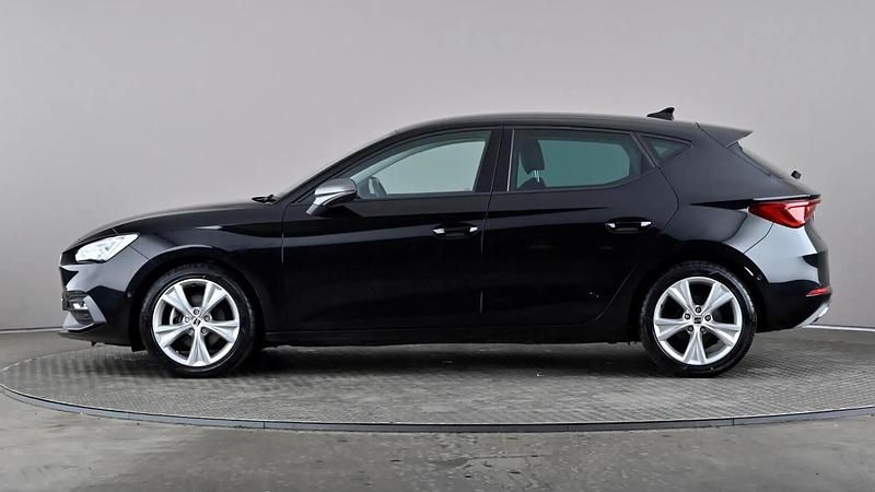 Used Seat Leon FR 110 HP (80 kW) 2023 Black Hatchback