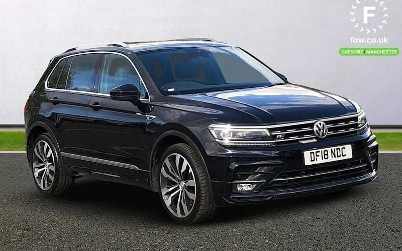 Black Used 2018 VW Tiguan R-line SUV | £20,399 (Good price) - Image 1/4