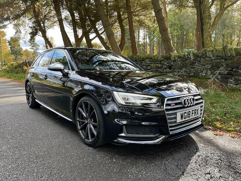 Black Used 2018 Audi A4 Estate | £19,989 (Fair price) - Image 1/4
