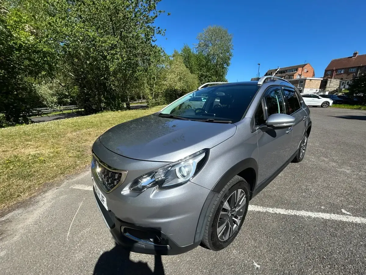 Second-hand Peugeot 2008 Allure Premium 83 CP (61 kW) 2019 SUV