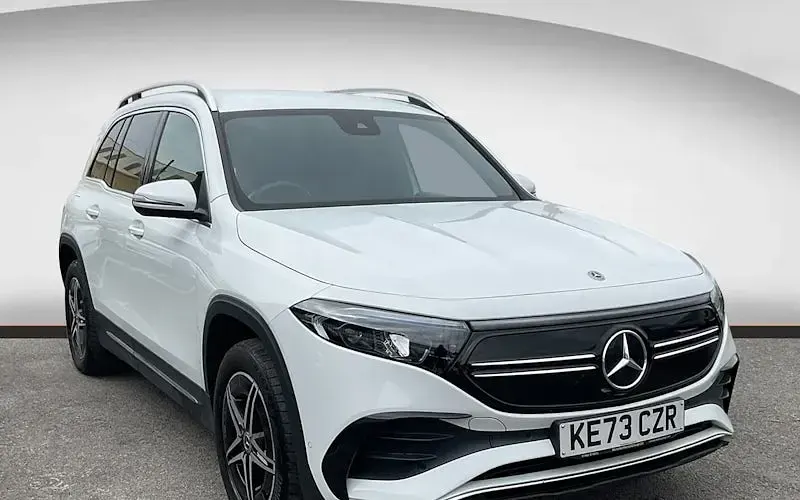 Begagnad Mercedes EQB300 AMG line 167 kW (228 HK) 2023 SUV