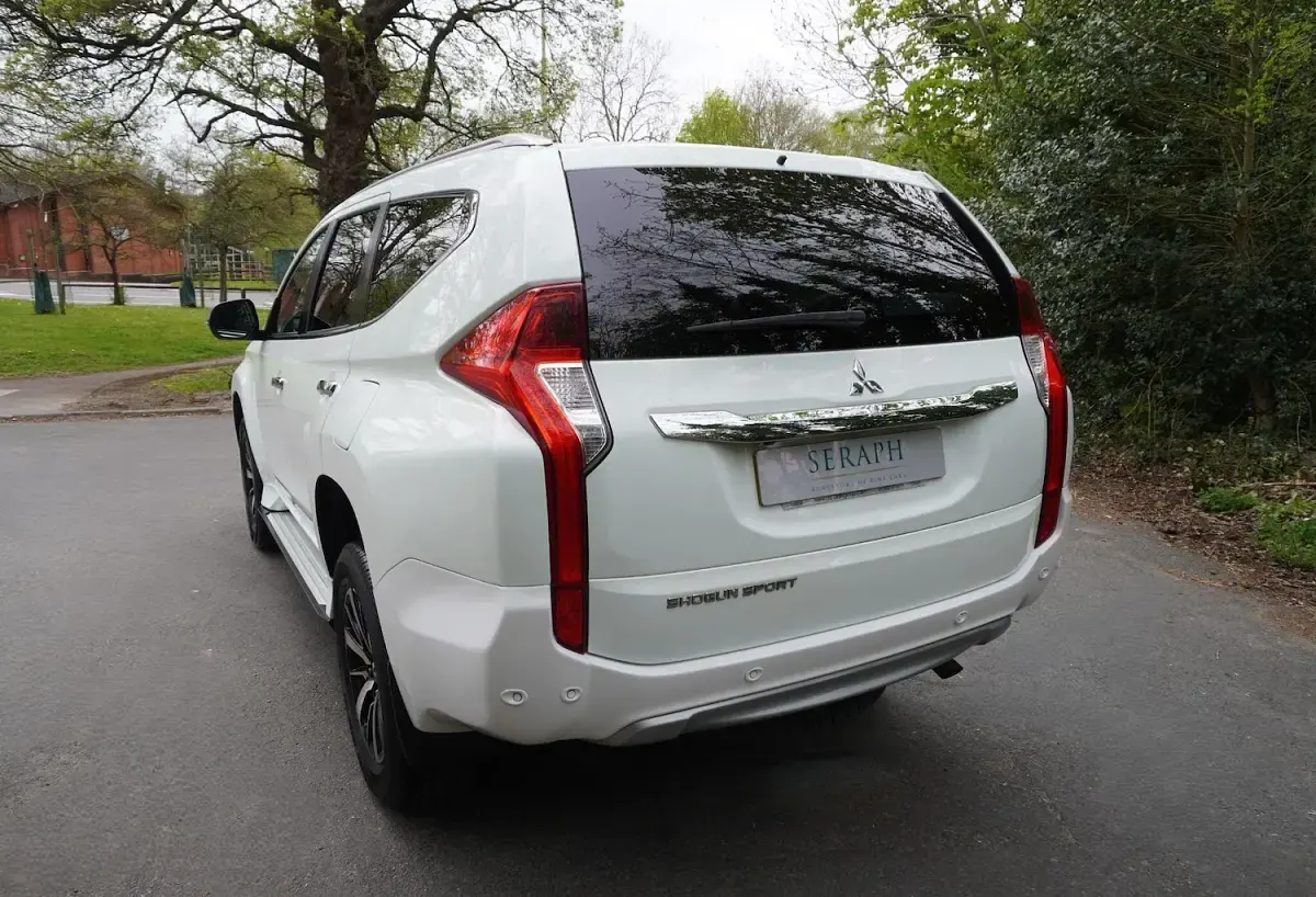 Used Mitsubishi Shogun 2020 White SUV