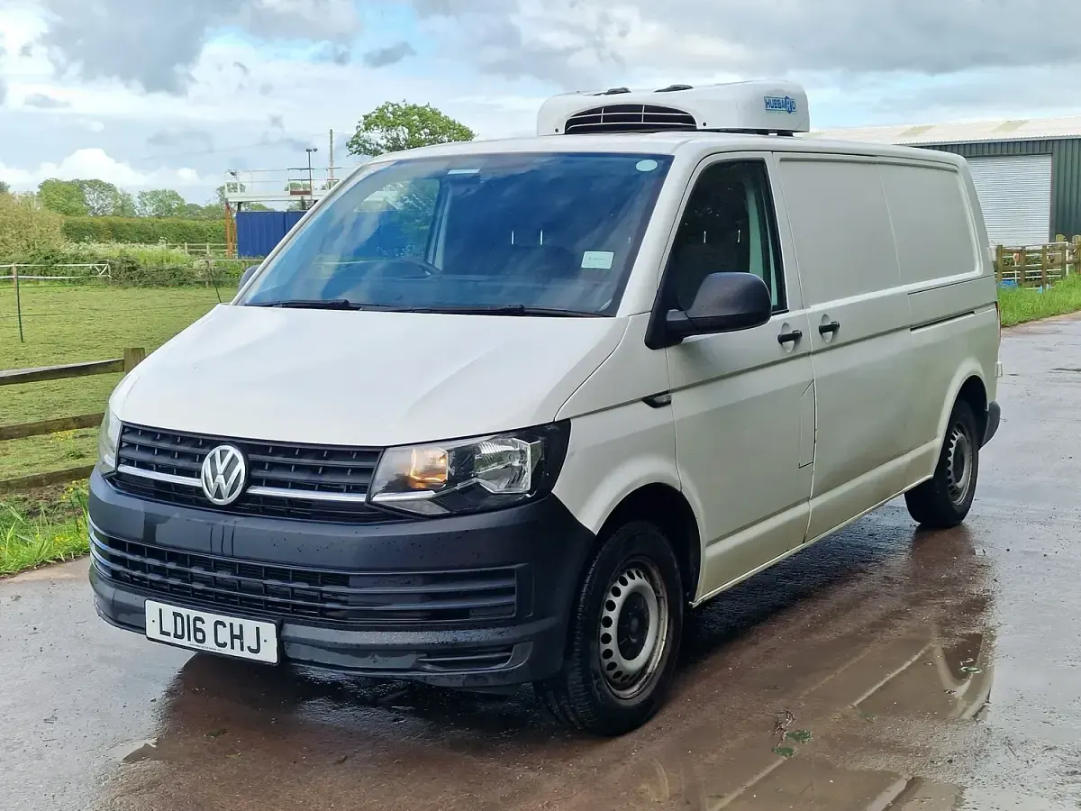 Used VW Transporter Startline 101 HP (74 kW) 2016 White Van