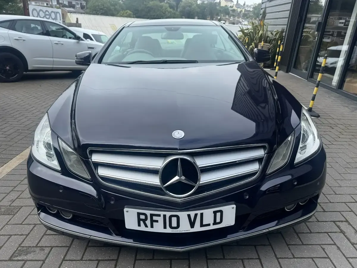 Used Mercedes E250 SE 2010 Blue Coupe