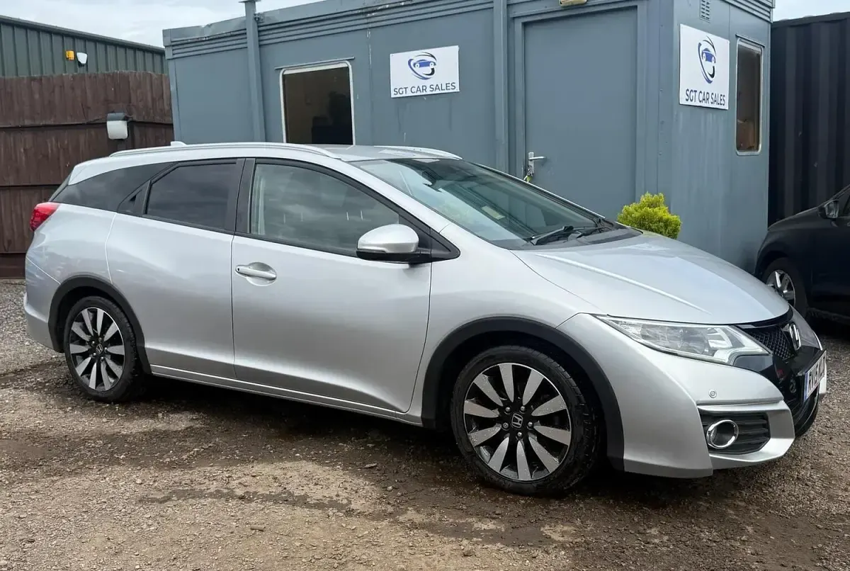 Used Honda Civic SR 120 HP (88 kW) 2015 Silver Estate