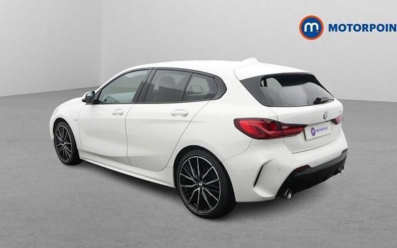 Used BMW 118 M Sport 150 HP (110 kW) 2020 White Hatchback