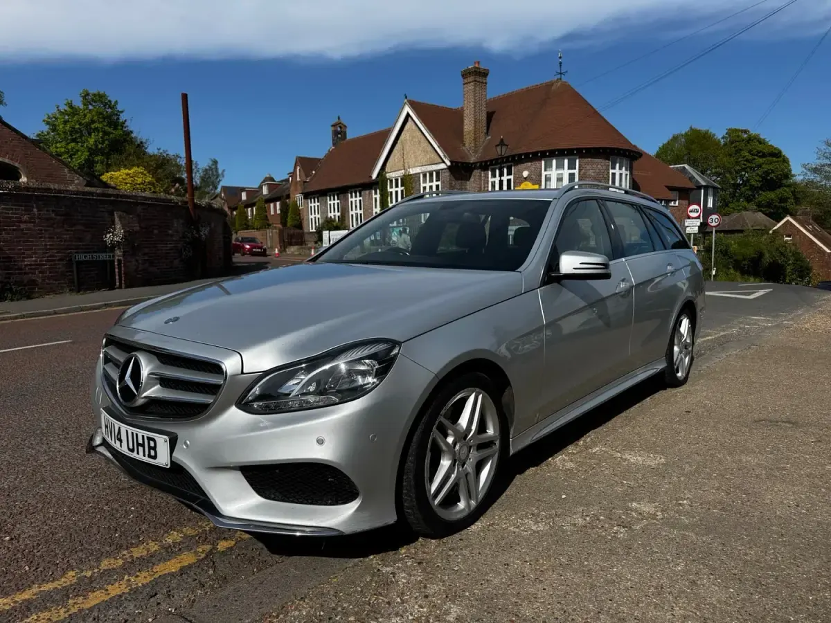 Usado Mercedes E250 AMG 2014 Prateado Carrinha
