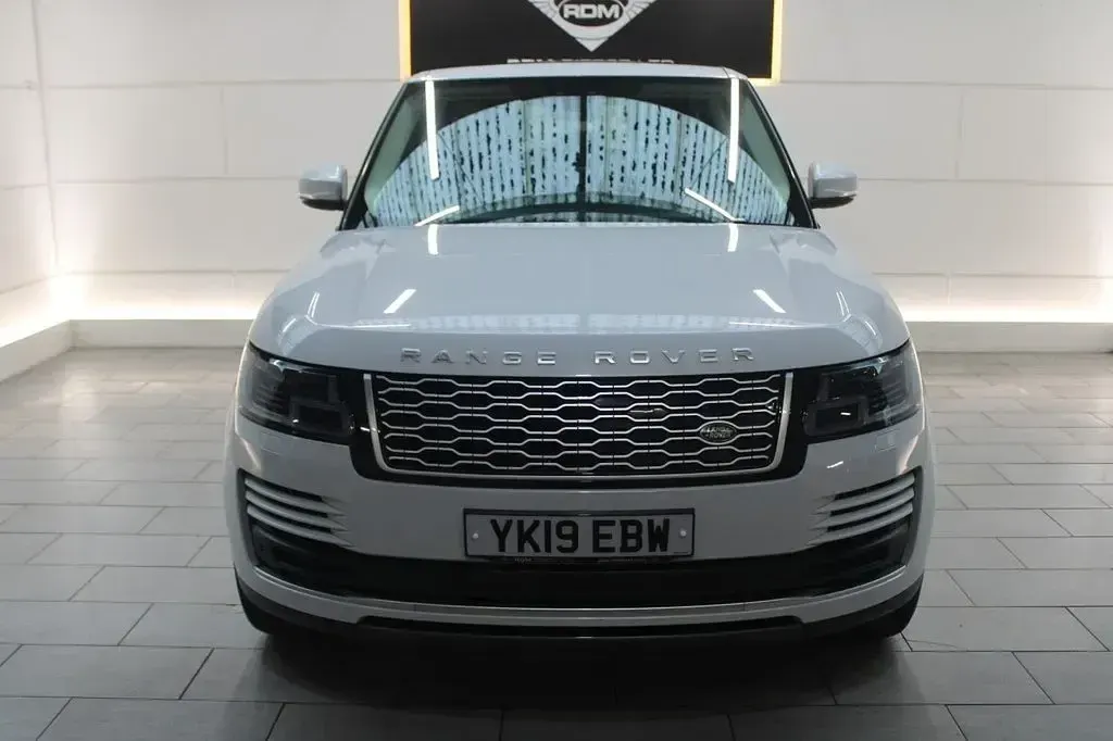 Używany Land Rover Range Rover Vogue SE 404 KM (297 kW) 2019 Biały SUV