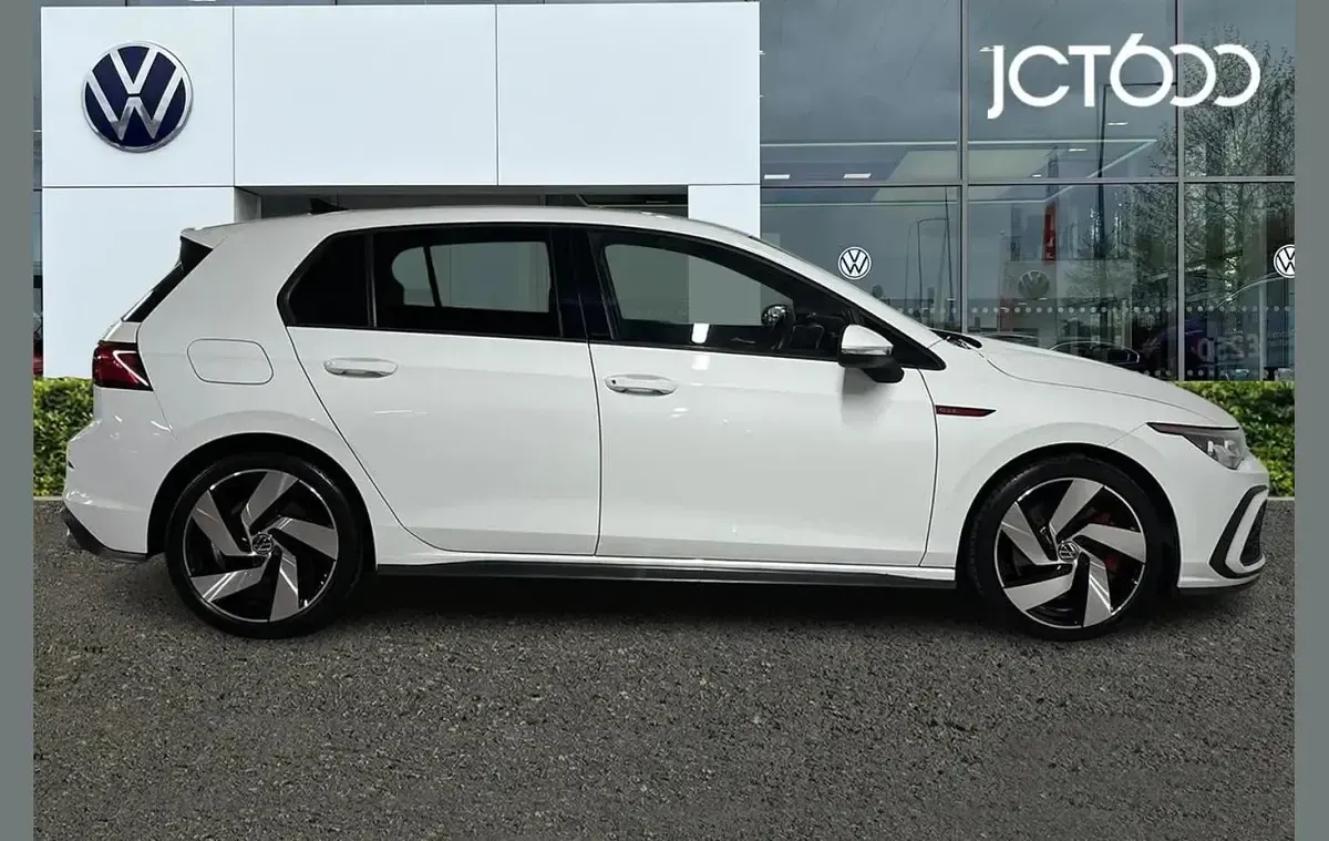 Used VW Golf VIII GTI 245 HP (180 kW) 2024 White Hatchback