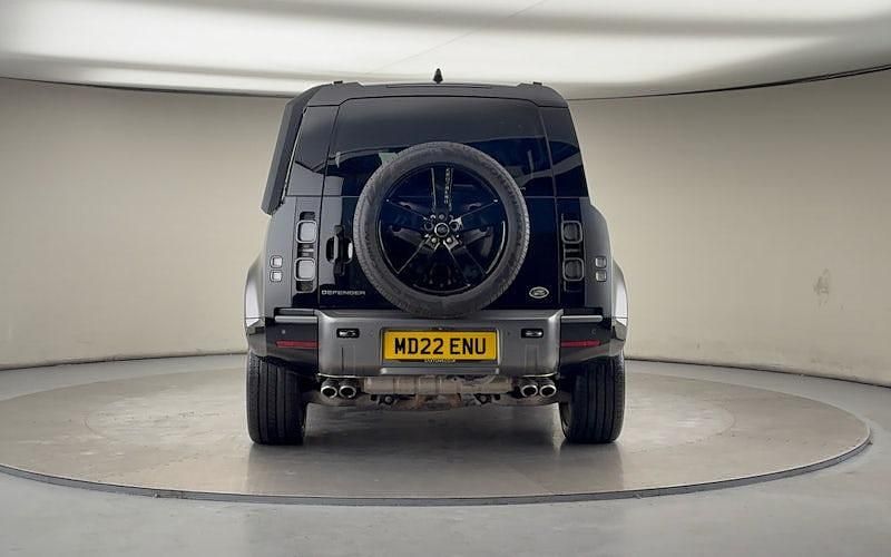 Used Land Rover Defender Carpathian Edition 525 HP (386 kW) 2024 Estate