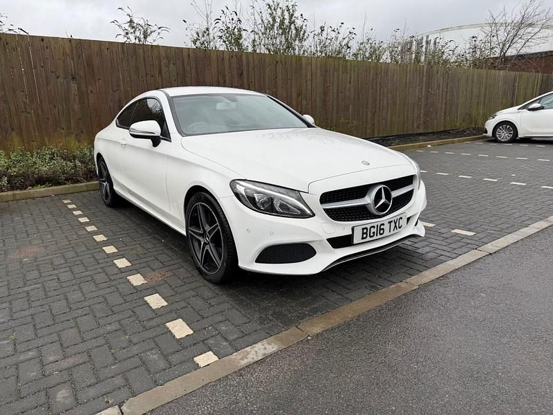 Used Mercedes C200 184 HP (135 kW) 2016 White Coupe