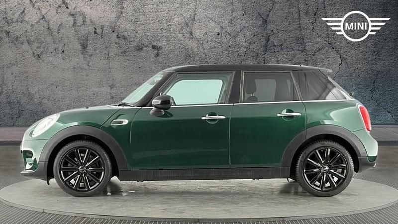 Used Mini Cooper Hatch 136 HP (100 kW) 2017 Green Hatchback