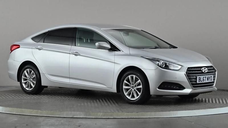 Silver Used 2017 Hyundai i40 SE Sedan | £7,498 (Fair price) - Image 1/4