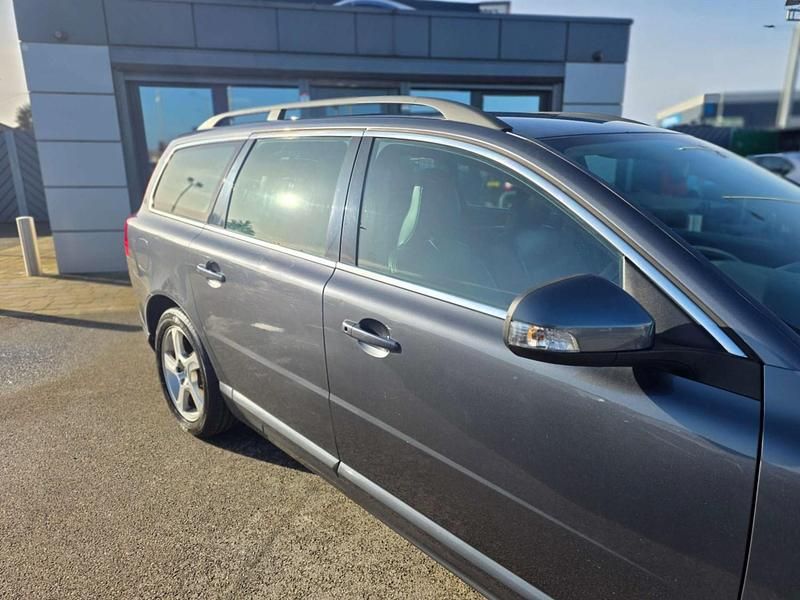Used Volvo V70 SE 2010 Grey Estate