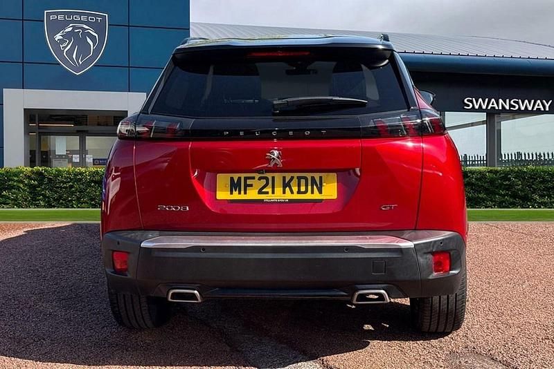 Used Peugeot 2008 Premium 153 HP (112 kW) 2021 Red SUV