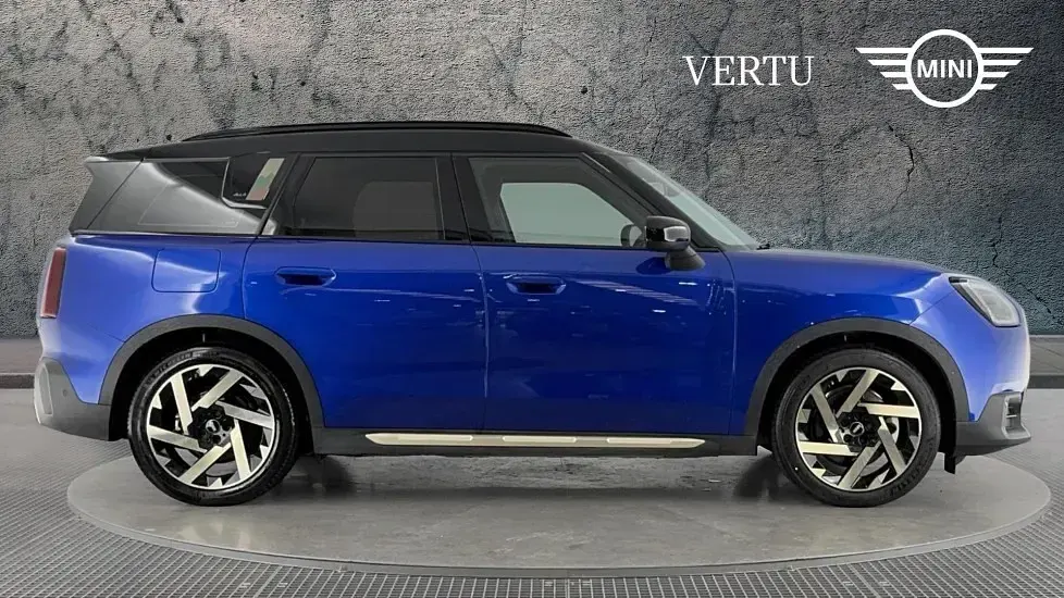 Used Mini Countryman 227 kW (309 HP) 2024 Blue SUV