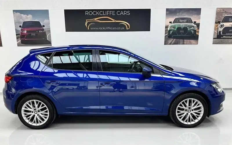Used Seat Leon SE Dynamic 116 HP (85 kW) 2020 Hatchback