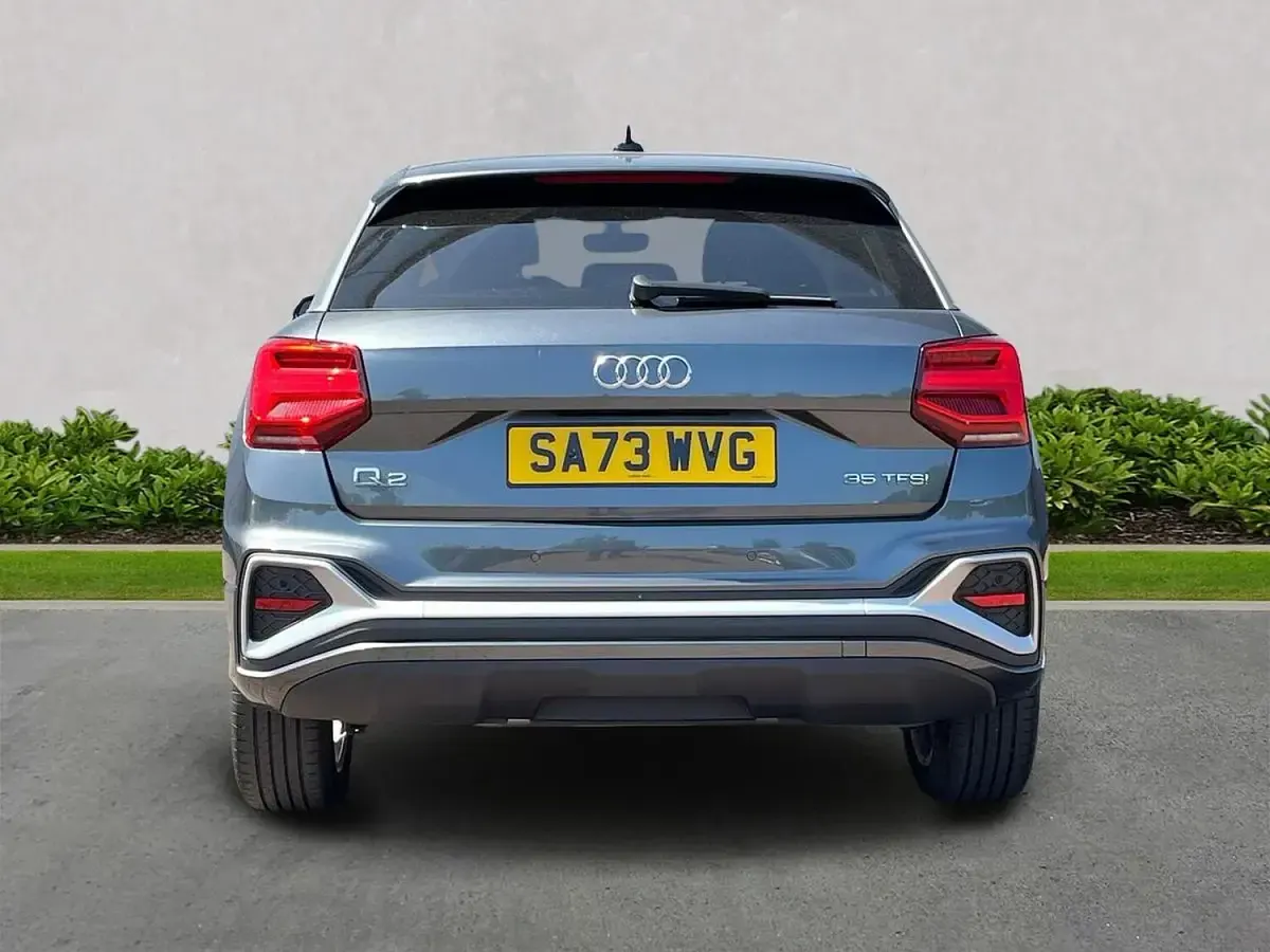 Used Audi Q2 S-Line 150 HP (110 kW) 2023 Grey SUV