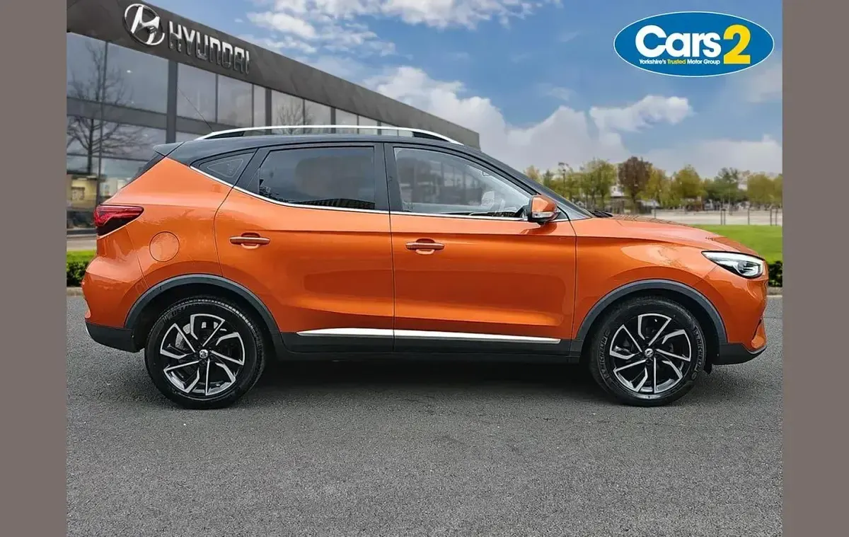 Used MG ZS Exclusive 106 HP (77 kW) 2022 Orange SUV