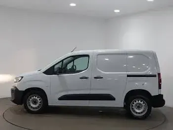 Used Peugeot Partner 131 HP (96 kW) 2024 White MPV