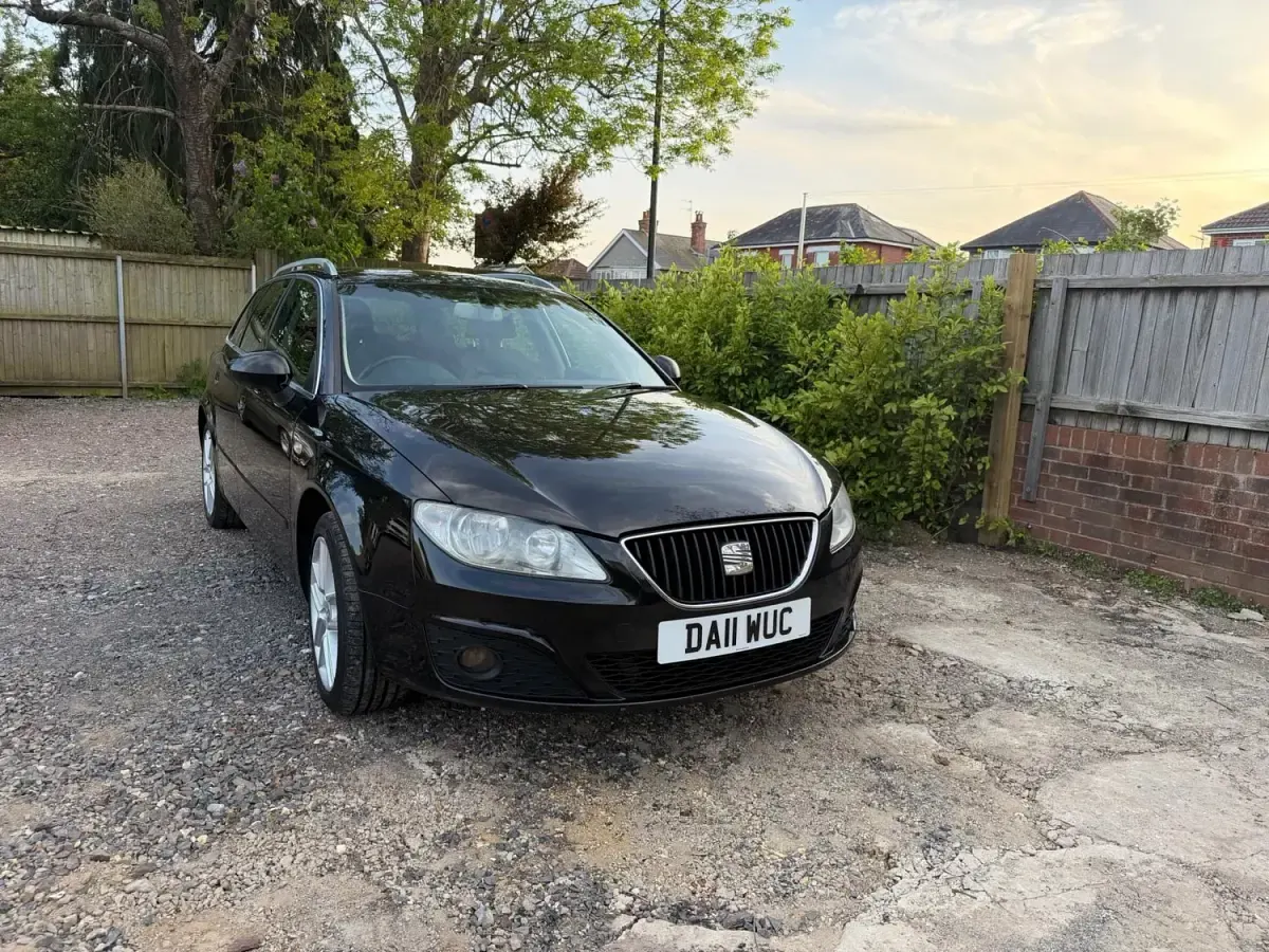 Używany Seat Exeo SE 2011 Czarny Kombi