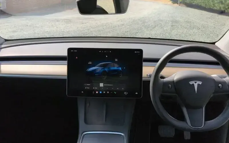 Used Tesla Model Y Long Range AWD 286 kW (389 HP) 2025 SUV