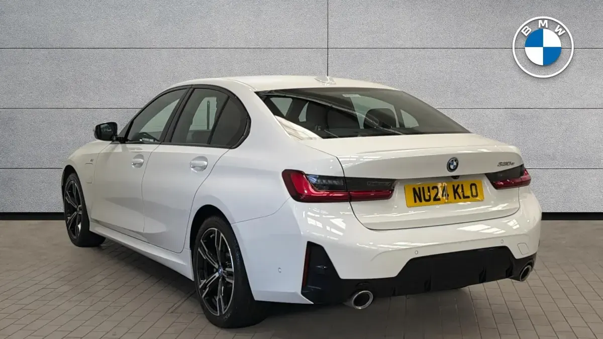 Used BMW 330 M Sport 288 HP (211 kW) 2024 White