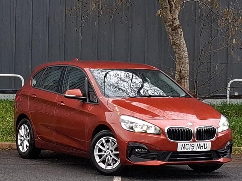 Used BMW 218 Comfort Edition 140 HP (102 kW) 2019 Orange Hatchback