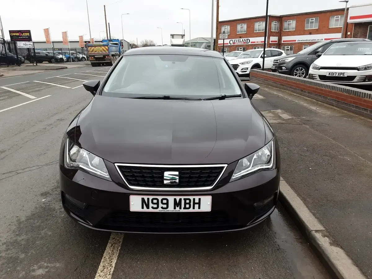 Used Seat Leon SE Dynamic 2018 Purple Hatchback