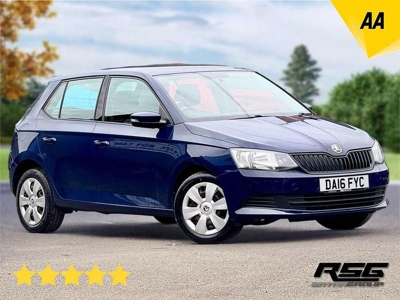 Used Skoda Fabia 60 HP (44 kW) 2016 Blue Hatchback