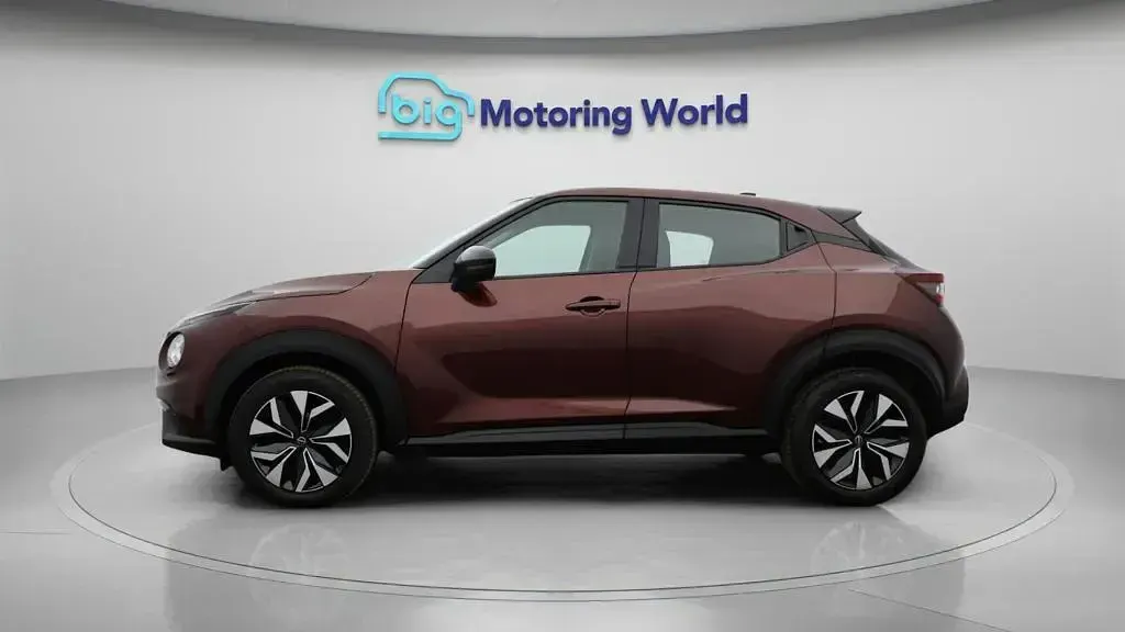 Used Nissan Juke Acenta 117 HP (86 kW) 2023 Red SUV