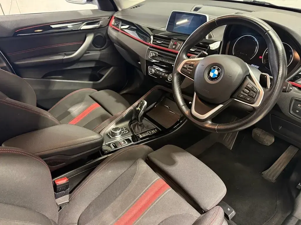 Used BMW X1 Sport Line 190 HP (139 kW) 2018 Silver SUV