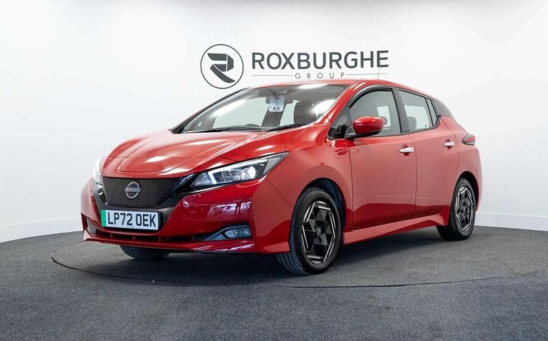 Used Nissan Leaf Acenta 110 kW (150 HP) 2022 Red Hatchback