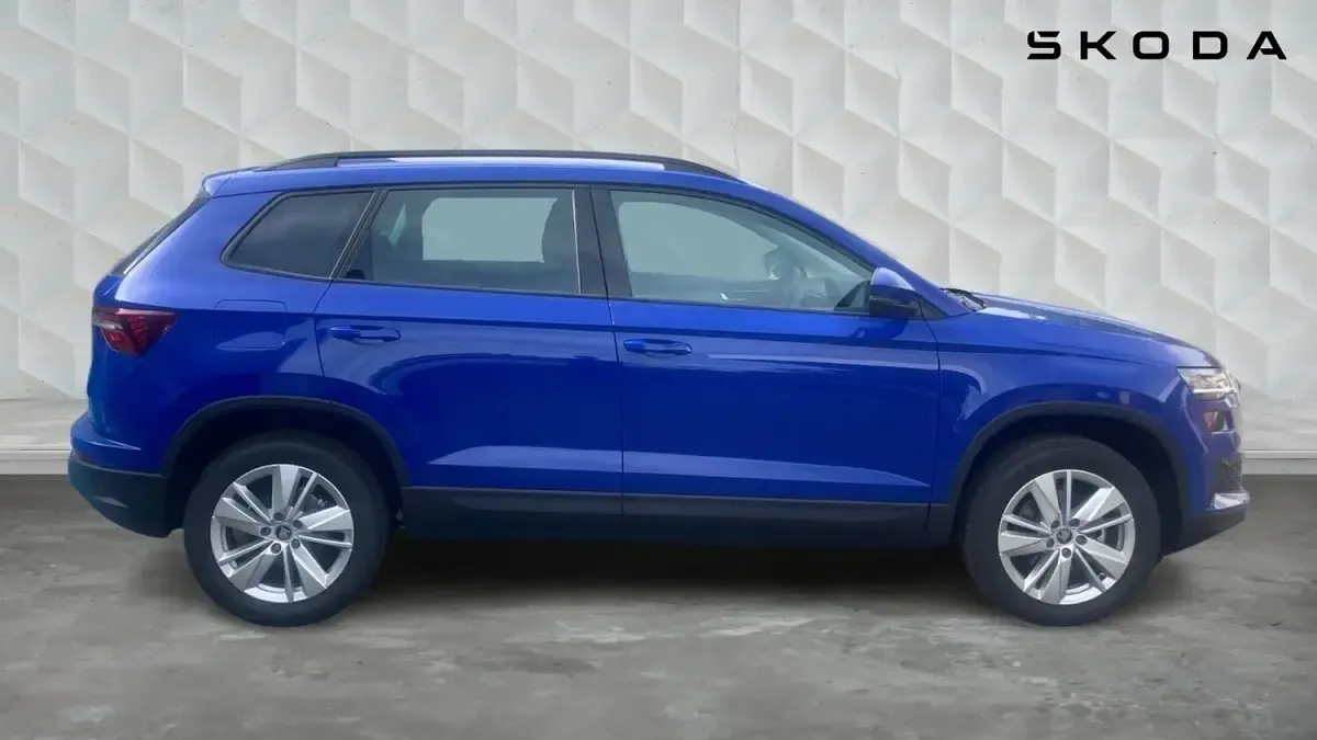 Used Skoda Karoq SE 85 HP (62 kW) 2026 Energy blue SUV